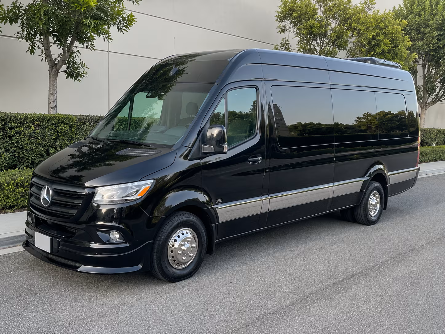 find the perfect transportation for your next corporate event 2