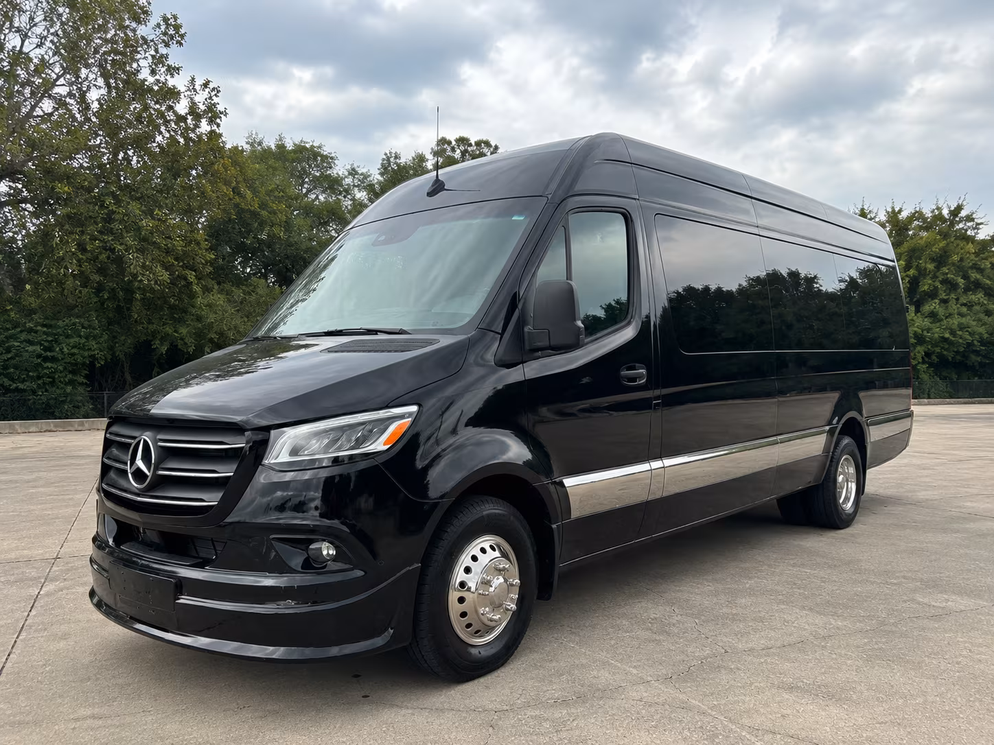 find the perfect transportation for your next corporate event 3